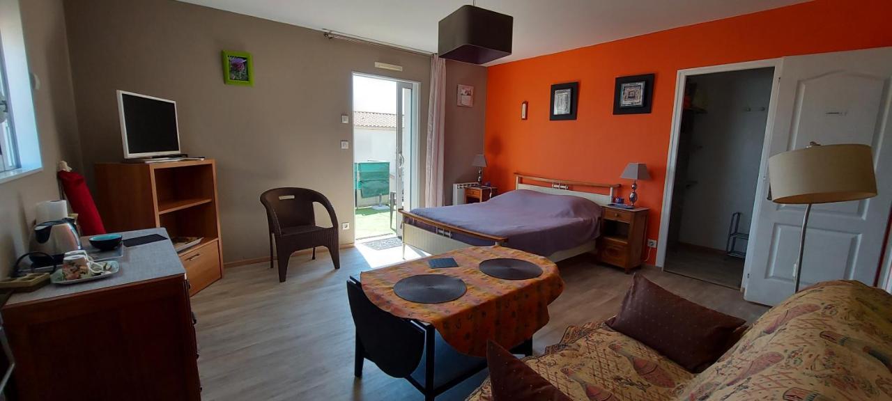 Chambre D'Hote Fleur De Potager Les Sables-dʼOlonne Buitenkant foto